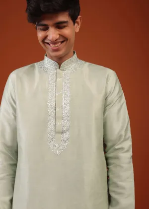 Aqua Green Silk Kurta Set With Gotta Embroidered Yoke